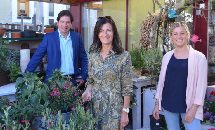 (v.l.) WKO-Obmann Klaus Aitzetmüller, Margit Angerlehner und Joanna Kuttner (Foto: WKO Kirchdorf)