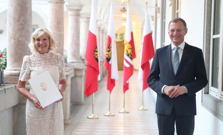 Landeshauptmann Thomas Stelzer und Gertraud Weghuber (Foto: Denise Stinglmayr)