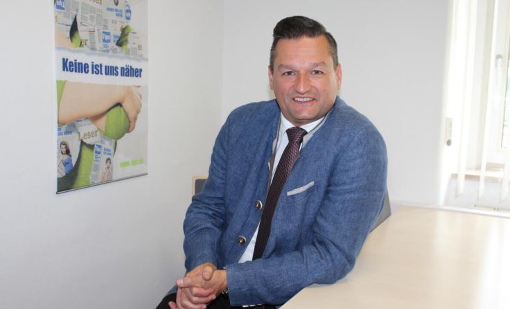 Michael Gruber beim Gespräch im Tips-Büro in Kirchdorf (Foto: Sophie Kepplinger)