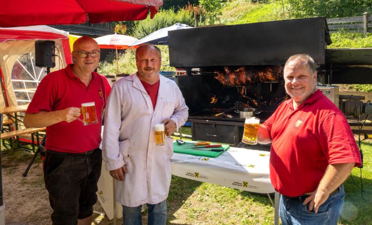 Beim Grillfest im Badebiotop Steyrling (Foto: SPÖ Klaus)