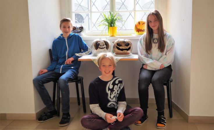 Die Schüler sind bereit für den bevorstehenden Tag der offenen Tür. (Foto: Johannes Wenger)