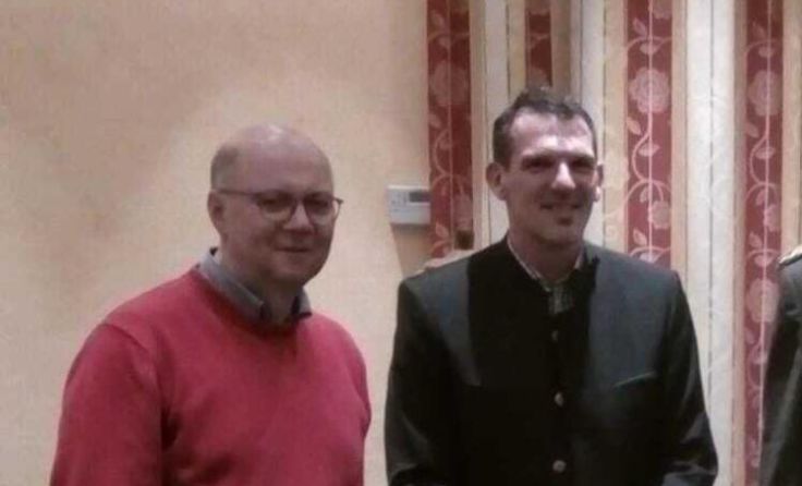 Christian Eckhart mit Rudolf Mayr, Bürgermeister der Gemeinde Klaus (Foto: Schützenverein Klaus)
