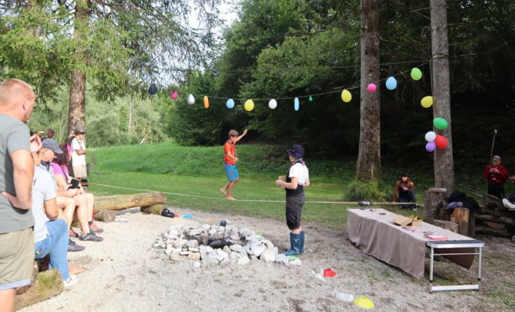 Guides und Späher in der Mollner Breitenau (Foto: Pfadfinder Steyrtal)