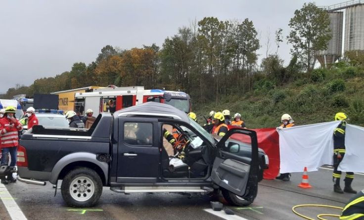 Verkehrsunfall A1 Westautobahn in Seewalchen © FF Seewalchen