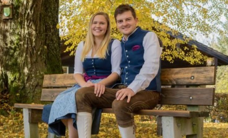 Bernadette und Sebastian Mair-Meran bewirtschaften gemeinsam den Aicherhof in Lengau. Foto: Privat