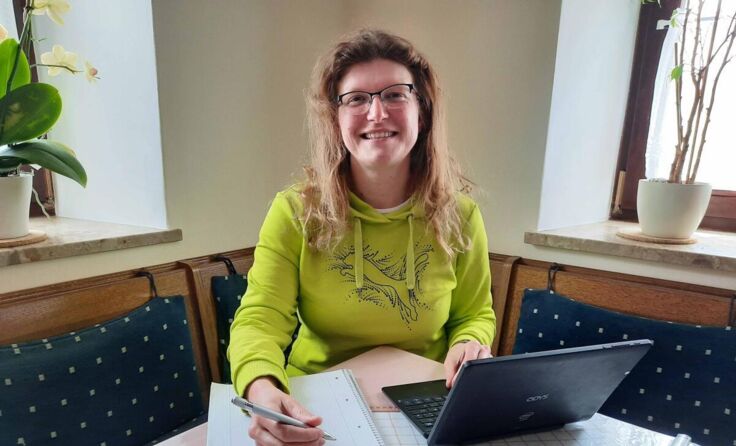 Sandra Bergwinkl ist eine Mitarbeiterin der Caritas-Sozialberatungsstelle. (Foto: Caritas)