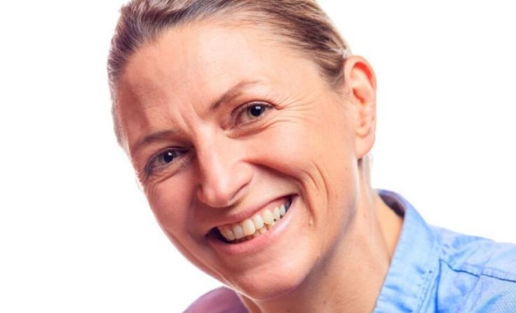 Karin Haslböck lädt beim "WeiberWandern" zum gemeinsamen Gehen ein. (Foto: Karin Haslböck)