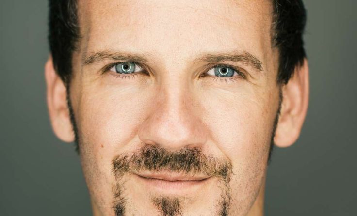 Johann Rosenhammer präsentiert Songs aus seinem Album „CrossOver“. Foto: Ines Entleitner