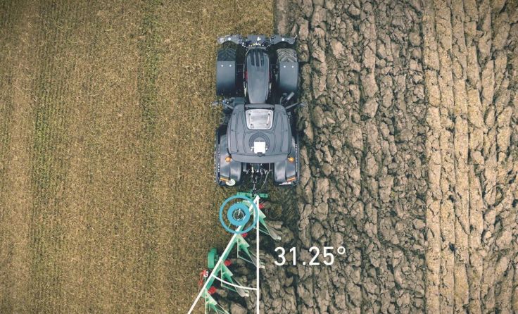 Ein neues Pflug-System von HTL-Schülern hilft dabei, den Boden zu schonen. (Foto: Innpuls)