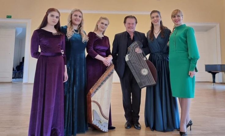 Wilfried Scharf tauschte sich mit Studenten der Litauischen Musikakademie aus. (Foto: Scharf)