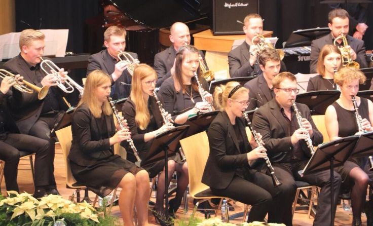 Das Projektorchester Braunau spielt im Stadtsaal Mattighofen auf. (Foto: Projektorchester)