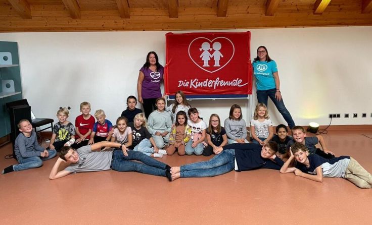 19 Kinder verbrachten eine Nacht im Gemeindeamt. (Foto: Kinderfreunde Schalchen)