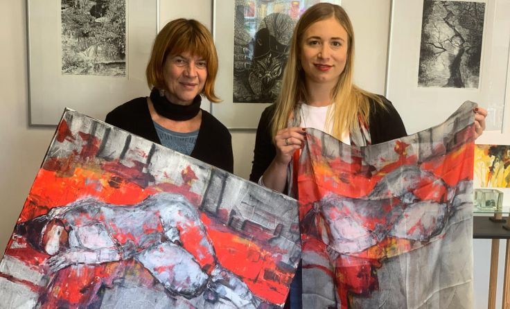Die Künstlerin Helga Ortner (l.) und Anja Kobinger, die Initiatorin des Projekts (Foto: Kobinger)