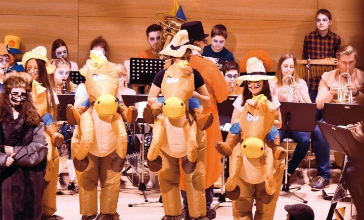 Beim Musical machen junge Musiker, Tänzer, Schauspieler und Artisten mit. (Foto: LMS Altheim)