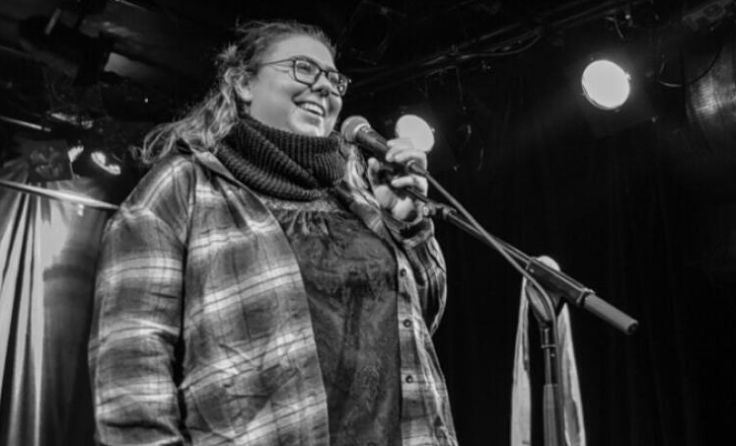 Im Inndie Beans präsentieren Poeten ihre Werke. (Foto: Wortwerkler)