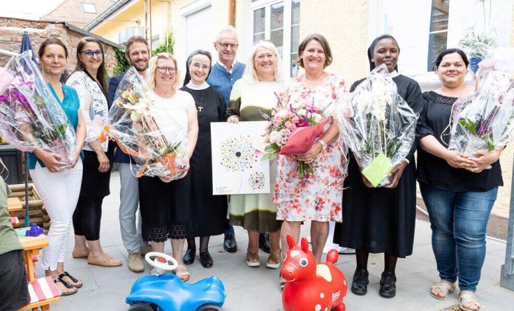 Zahlreiche Ehrengäste kamen zur Jubiläumsfeier. (Foto: Berit Helmlinher)