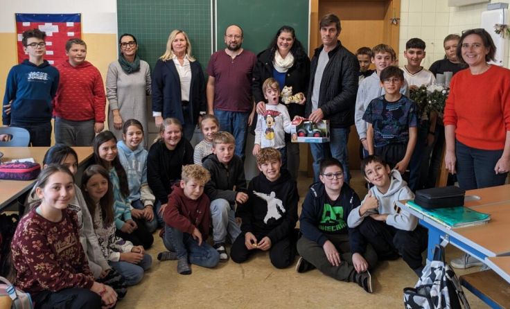 Schüler der MS Mauerkirchen unterstützten Lorenz. (Foto: MS Mauerkirchen)