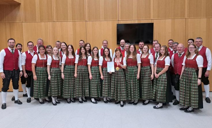 Die Pollinger Musiker spielen Traditionelles und Modernes. (Foto: Musikverein Polling)