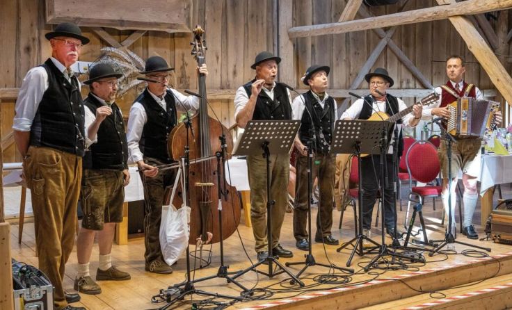 Die Aspacher Tridoppler spielen beim Altheimer Gstanzlsingen auf. (Foto: Aspacher Tridoppler)
