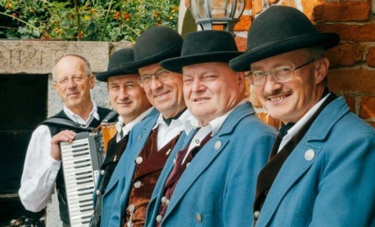 Die Krammerer Sänger treten in Burgkirchen auf. (Foto: Krammerer Sänger/Großpointner)