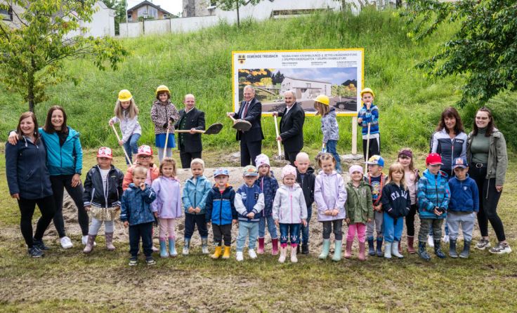 Der Spatenstich für den Neubau in Treubach wurde gesetzt. (Foto: Land OÖ/Peter C. Mayr)