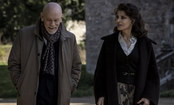 John Malkovich und Fanny Ardant treffen im Film aufeinander. (Foto: EU XXL – Film)