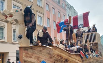 Rieder Faschingsumzug: Von Wikingern bis Topmodels