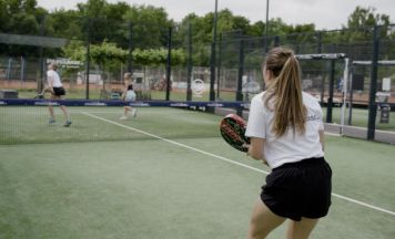 Neue Padel-Anlage in Ried bietet einen Mix aus Tennis und Squash