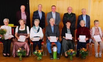 Seniorenbund ehrte engagierte Funktionäre aus Dorf an der Pram 