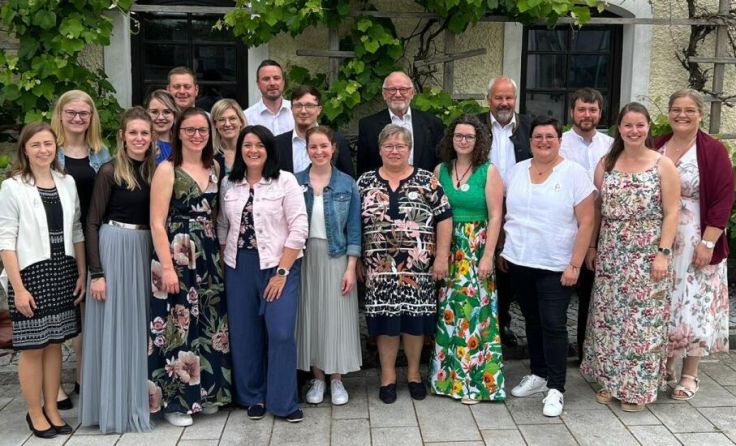 Die Chormitglieder gestalten regelmäßig Hochzeiten und Messen. (Foto: Katharina König)