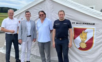 Neues Zelt für die Feuerwehrjugend Wallensham