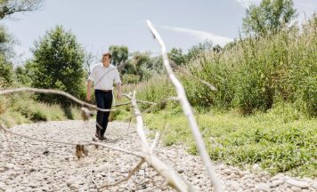 Immer mehr Hitzetage im Bezirk Schärding: Land fördert Begrünung und Entsiegelung