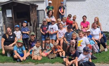 Ein Tag als Schweinebauer: Kinder erleben in Andorf den bäuerlichen Alltag