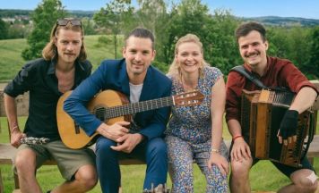Musik aus dem Innviertel und Lateinamerika bei der „Hofzeit“ am Biohof Mayer in Andorf