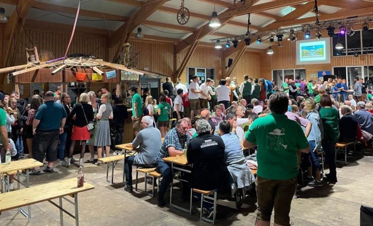 Das Oktoberfest findet in der Stockschützenhalle Schardenberg statt. (Foto: TMK Schardenberg)
