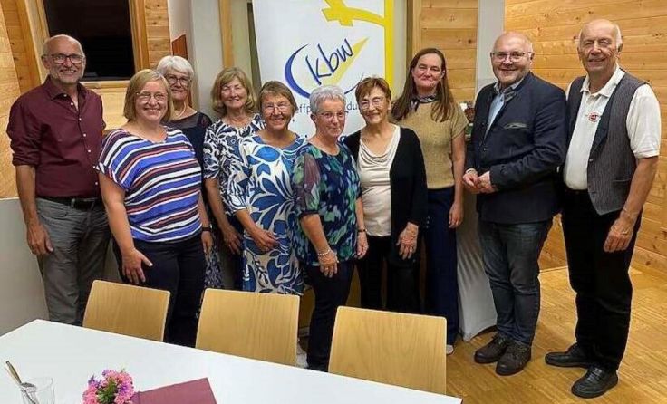 Viele Ehrengäste kamen zur Feier des KBW -Treffpunkts Bildung. (Foto: KBW)