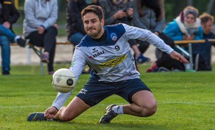 FBC-Spieler Romeo Dominioni beim Angreifen. (Foto: bewo)