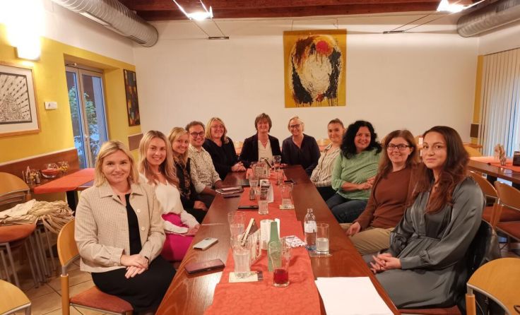 Beim Treffen der "Frauen in der OÖVP" wurde ein reger Austausch gelebt. (Foto: OÖVP Eferding)