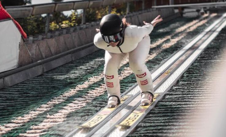 Sophie Kothbauer vom UVB Hinzenbach springt heuer beim Damenweltcup. (Foto: Privat)