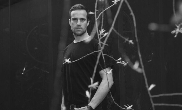 Mize Hetner legt beim TraK-Rave auf. (Foto: Niko Havranek )