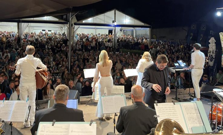 Die Big Band Gartenzeit präsentiert ABBA-Klassiker. (Foto: EM-Management)