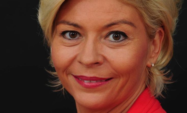 Isabella Woldrich zeigt humorvoll wie Liebe funktioniert. (Foto: Clemens Fellner)