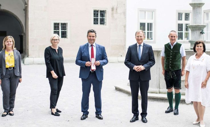 Ehrung von Bürgermeister Höll Foto: Land Oberösterreich/Max Mayrhofer