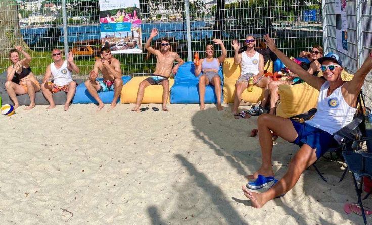 Teilnehmer des Beachcamps auf der neuen Anlage Foto: privat
