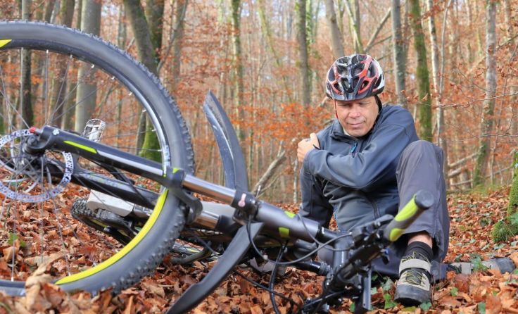 Die Zahl der Unfälle mit E-Bikes ist stark im Steigen begriffen. (Foto: shutterstock.com)