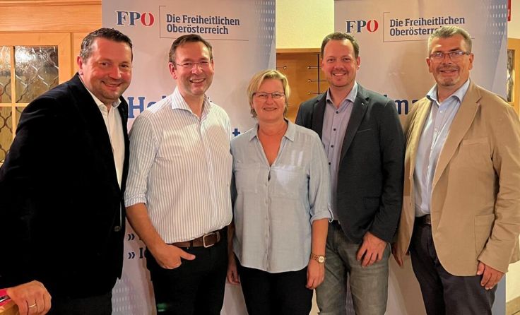 v.l.: Arthur Kroismayr, Hermann Brückl, Eva Maier, Gerhard Kaniak, Rudolf Kroiß (Foto: FPÖ)