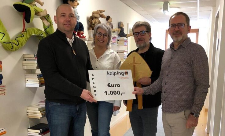 Übergabe der Spende (Foto: privat)