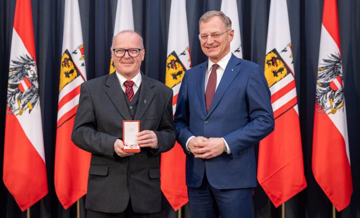 V.l.: Alois Daxinger und LH Thomas Stelzer (Foto: Land OÖ/Antonio Bayer)
