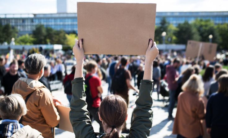 Demonstration (Symbolfoto) (Foto: Halfpoint/stock.adobe.com)
