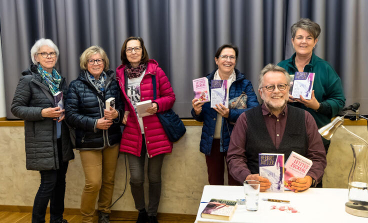 Herbert Dutzler bei der Lesung in Regau (Foto: Alois Huemer)